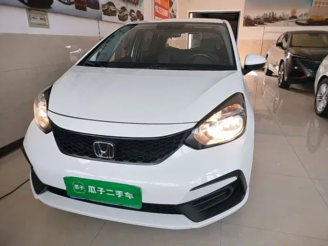 Honda Fit — Фото автомобиля 2