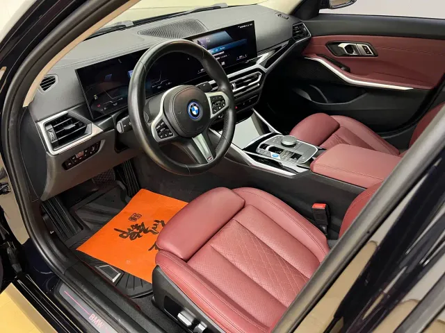 BMW i3 — Фото автомобиля 16
