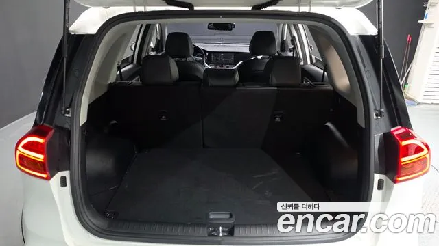 Kia Niro — Фото автомобиля 26