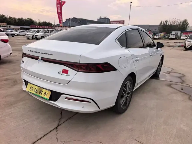 BYD Qin PLUS — Фото автомобиля 6