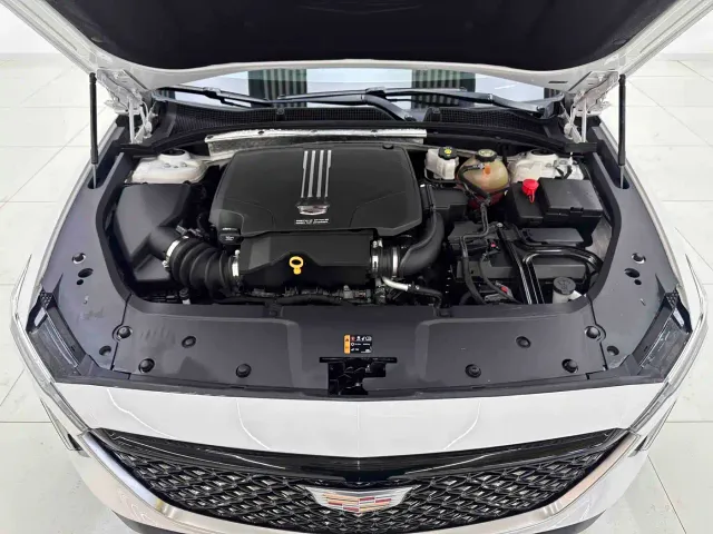 Cadillac GT4 — Фото автомобиля 10