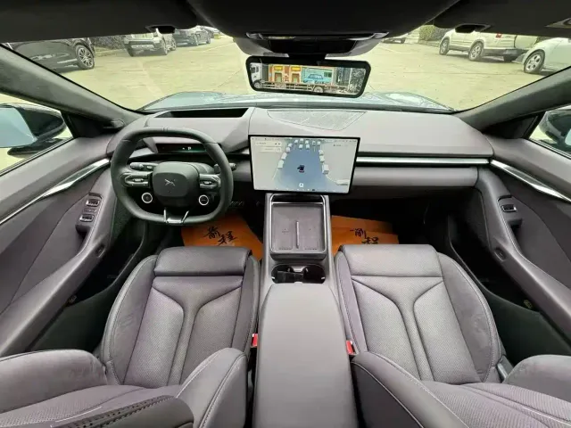 Xpeng P7 — Фото автомобиля 5