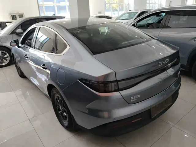 BYD Seal 05 DM-i — Фото автомобиля 4
