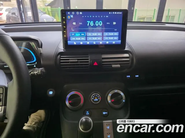 Hyundai Casper Casper Essential Light — Фото автомобиля 13
