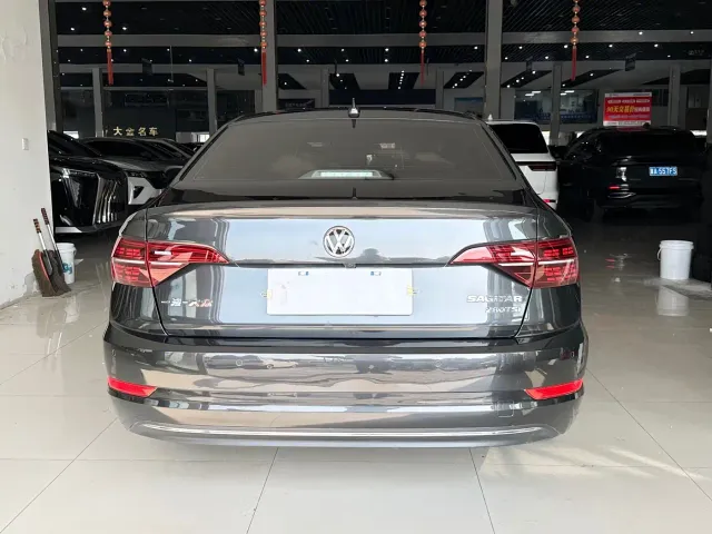 Volkswagen Sagitar — Фото автомобиля 8