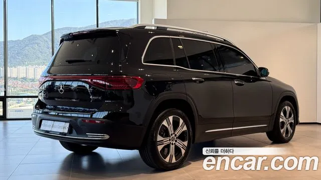Mercedes-Benz EQB X243 — Фото автомобиля 4