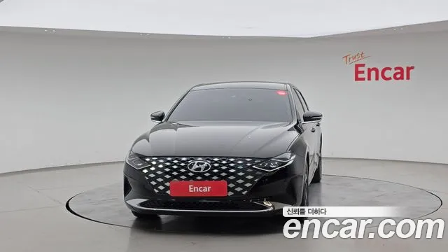 Hyundai Grandeur (New) Hybrid — Фото автомобиля 3