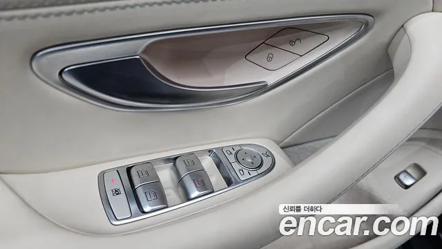Mercedes-Benz AMG GT 4 двери 43 4MATIC+ — Фото автомобиля 14
