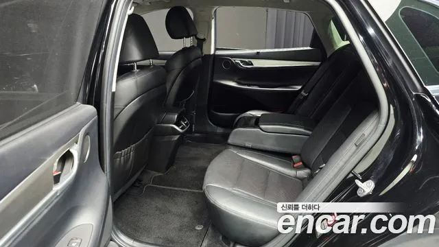 Hyundai Grandeur Grandeur (New) Hybrid — Фото автомобиля 18