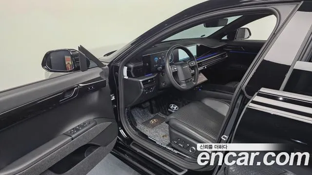 Hyundai Grandeur Grandeur (GN7) 2.5 Бензин 2WD — Фото автомобиля 10