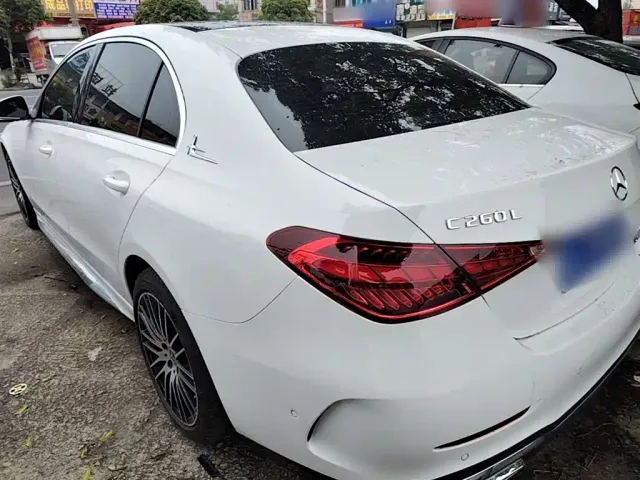 Mercedes-Benz C-Class — Фото автомобиля 4