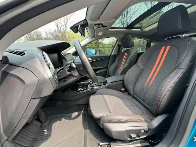 BMW 2 Series — Фото автомобиля 8