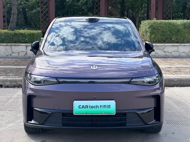 Leapmotor C10 — Фото автомобиля 2