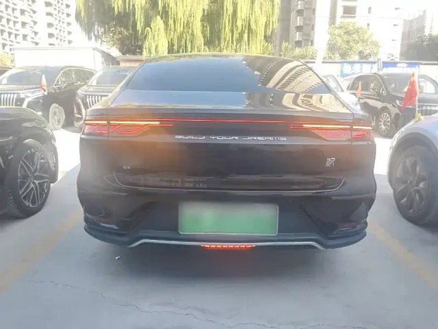 BYD Han — Фото автомобиля 5