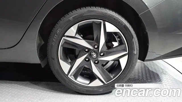 Hyundai Avante CN7 — Фото автомобиля 21