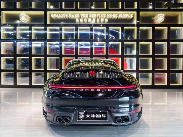 Porsche 911 — Фото автомобиля 5