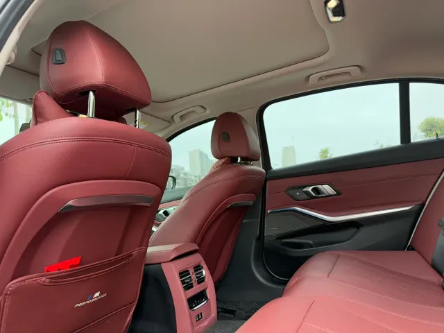 BMW 3 Series — Фото автомобиля 10