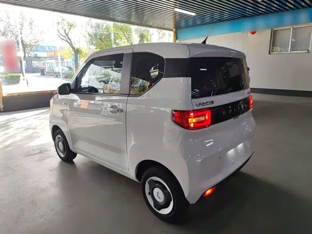 Wuling Hongguang Mini EV — Фото автомобиля 4