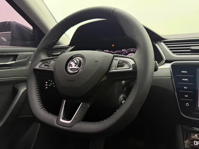 Skoda Superb — Фото автомобиля 12