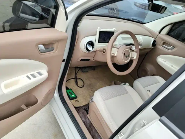 Wuling Hongguang Mini EV — Фото автомобиля 15