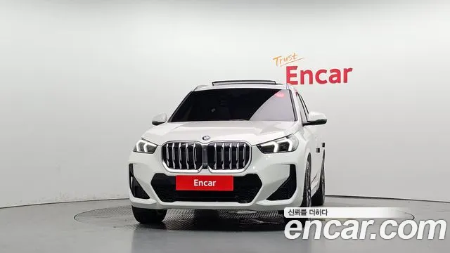 BMW X1 U11 — Фото автомобиля 3