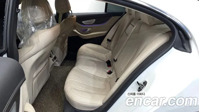 Mercedes-Benz CLS-Class — Фото автомобиля 11