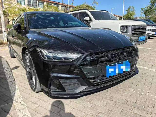 Audi A7L — Фото автомобиля 2