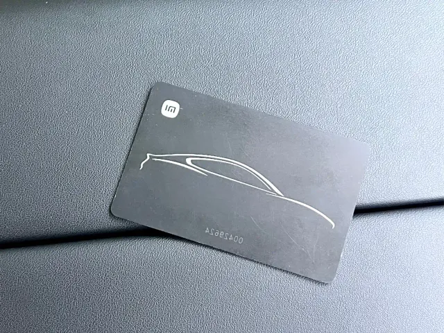 Xiaomi SU7 Ultra — Фото автомобиля 22