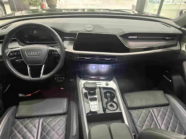 Audi Q6 — Фото автомобиля 13