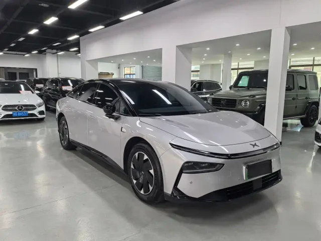 Xpeng P7+ — Фото автомобиля 3