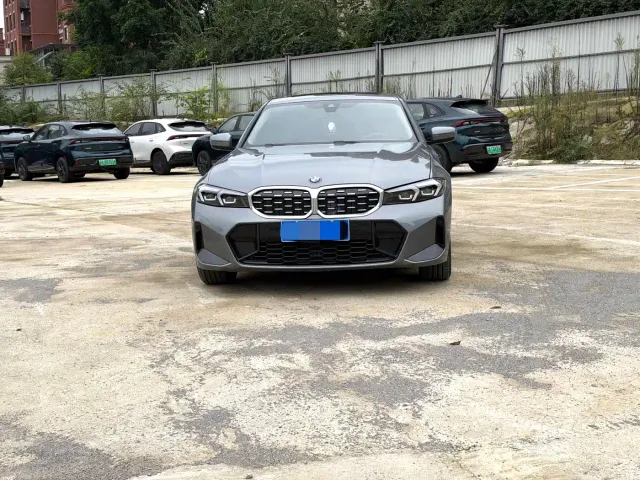 BMW 3 Series — Фото автомобиля 2