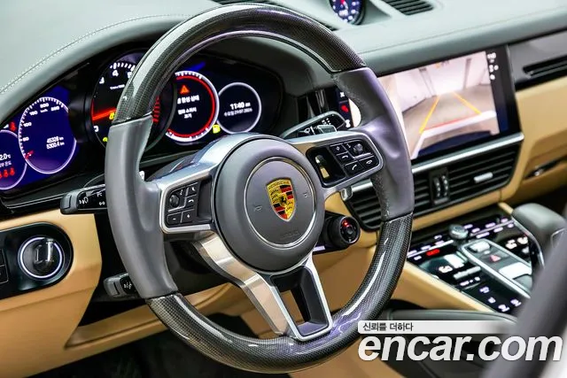 Porsche Cayenne — Фото автомобиля 13