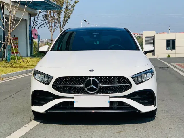 Mercedes-Benz A-Class — Фото автомобиля 2