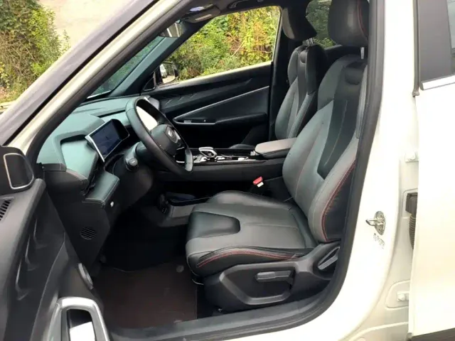 Geely Boyue — Фото автомобиля 14