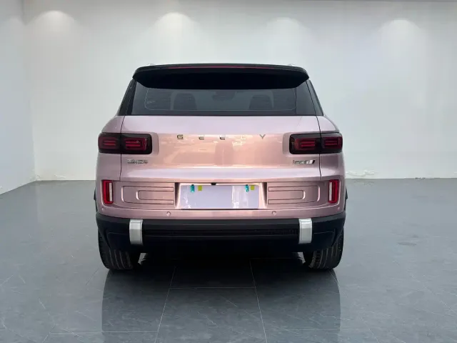 Geely ICON — Фото автомобиля 9