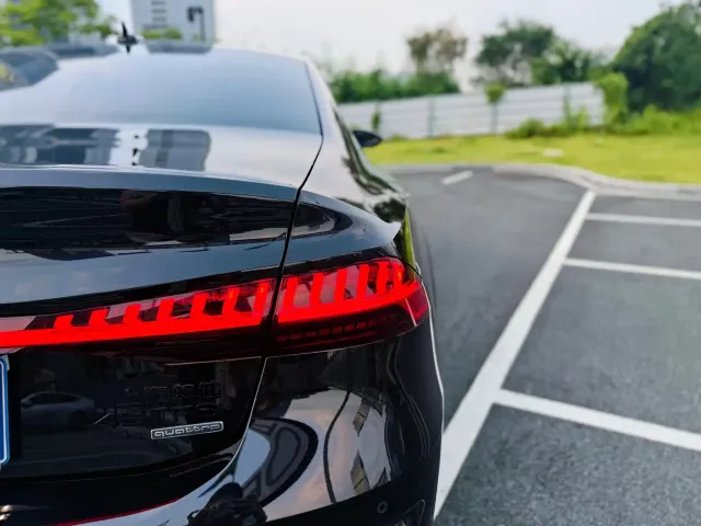 Audi A7L — Фото автомобиля 19