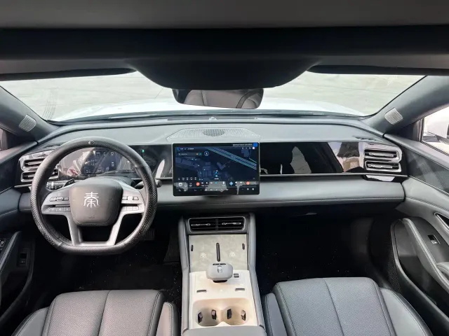 BYD Qin L — Фото автомобиля 13