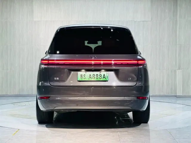 Li Auto L9 — Фото автомобиля 4