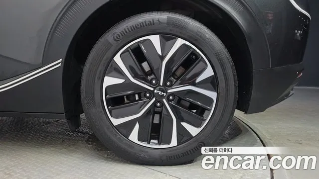 Kia EV6 — Фото автомобиля 17