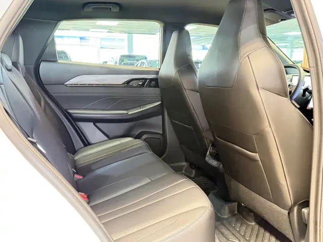 Dongfeng Fengshen L7 — Фото автомобиля 14