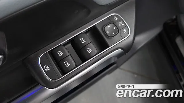 Mercedes-Benz GLB-Class — Фото автомобиля 26