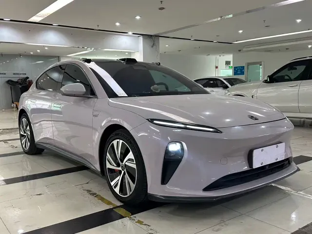Nio ET5 — Фото автомобиля 3