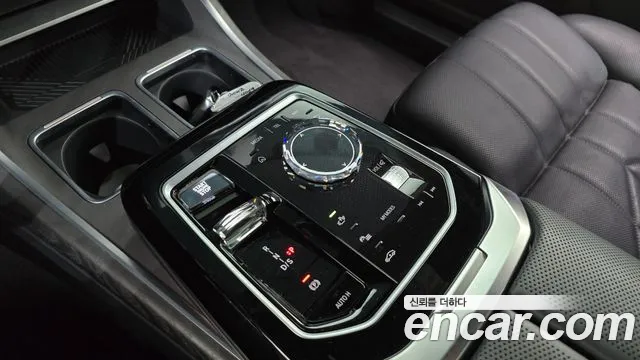 BMW 7-Series 7 серия (G70) 740i sDrive Design Pure Excellence — Фото автомобиля 7