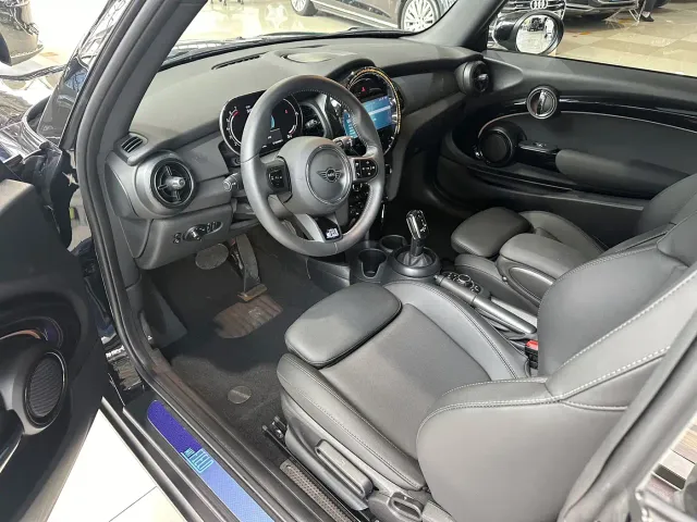 MINI Hatch — Фото автомобиля 8