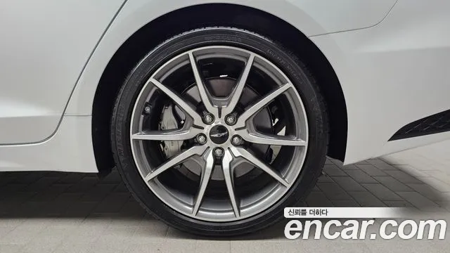 Genesis G70 New — Фото автомобиля 6