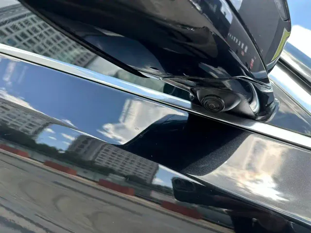 BMW 5 Series — Фото автомобиля 24