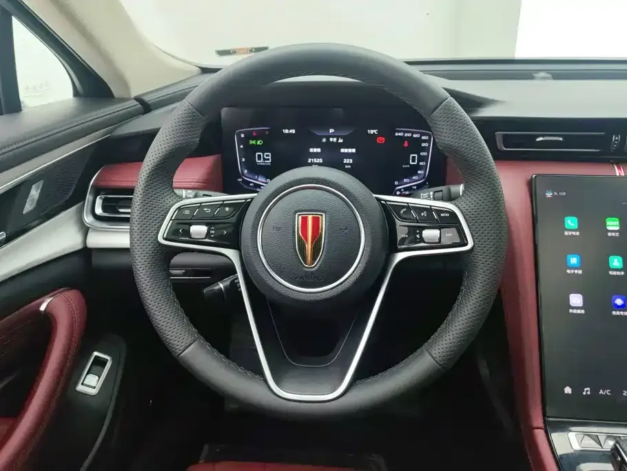 Hongqi Hongqi H5 2025 1.5T DCT Flag Rhythm 500,000 Units Memorial Edition — Фото автомобиля 15