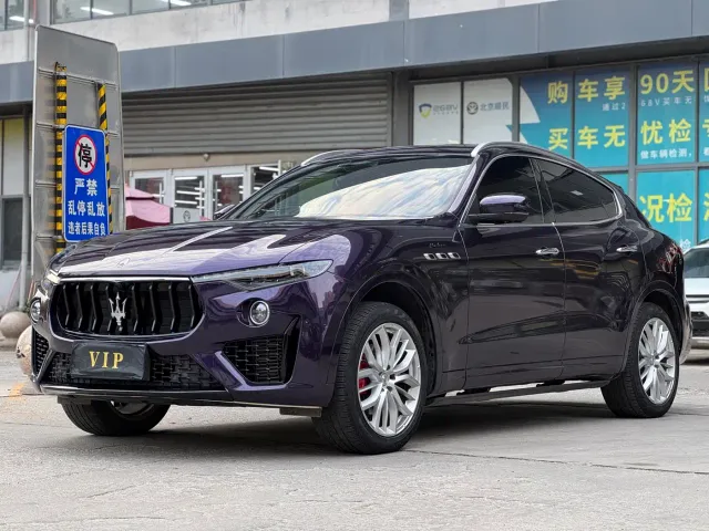 Фотография автомобиля — Maserati Levante