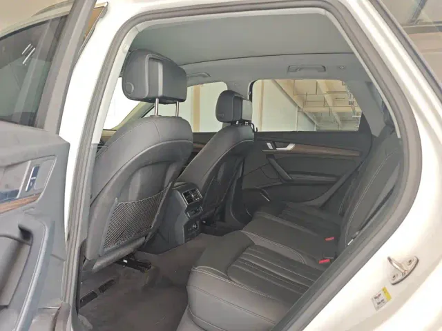Audi Q5L — Фото автомобиля 8
