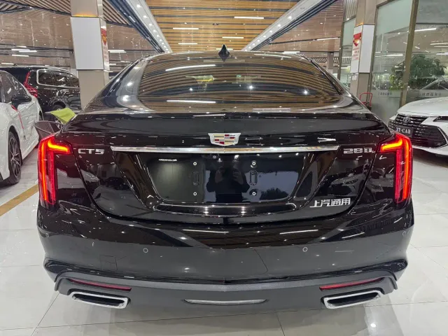Cadillac CT5 — Фото автомобиля 11